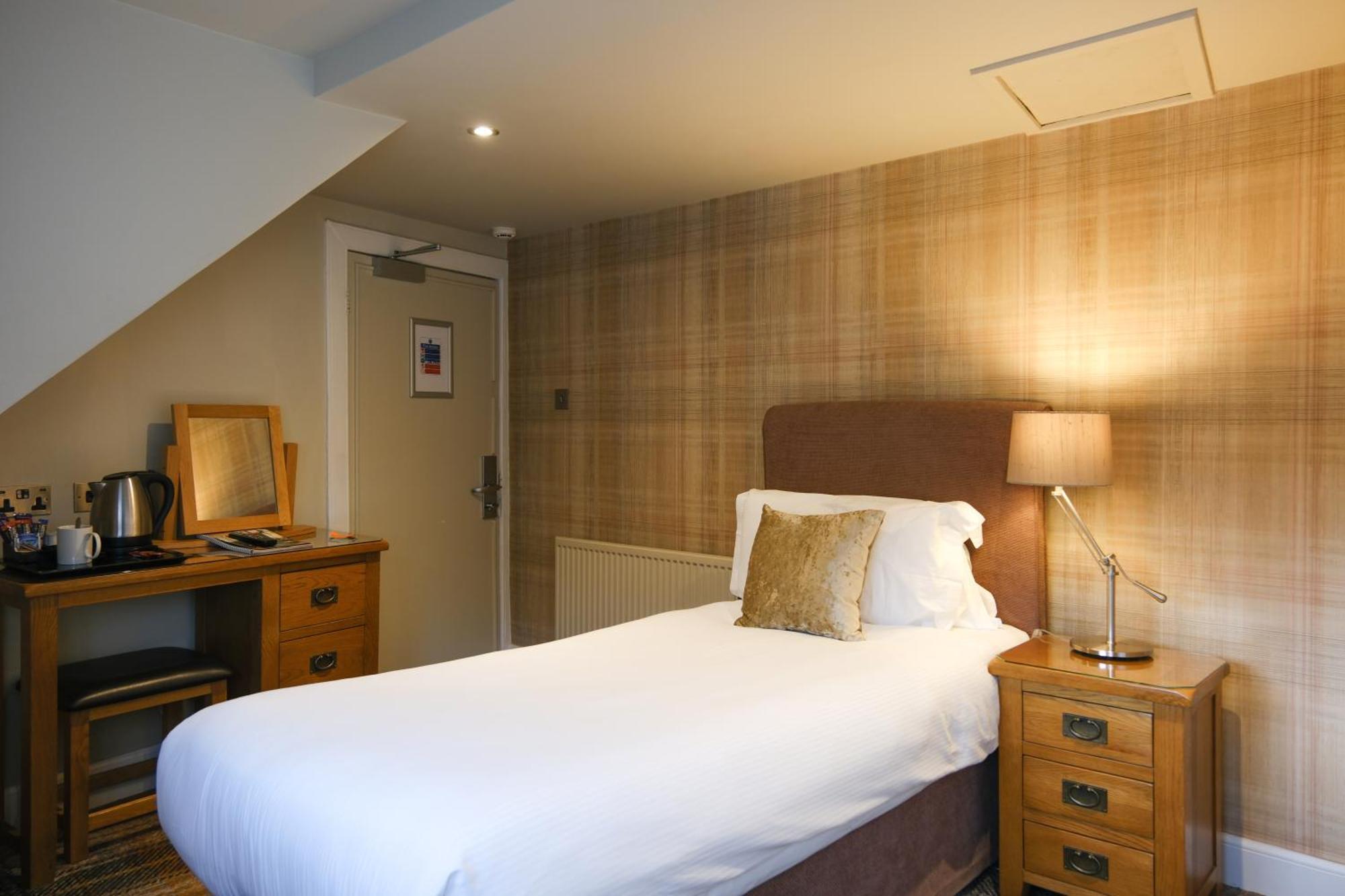Cosy Single Room