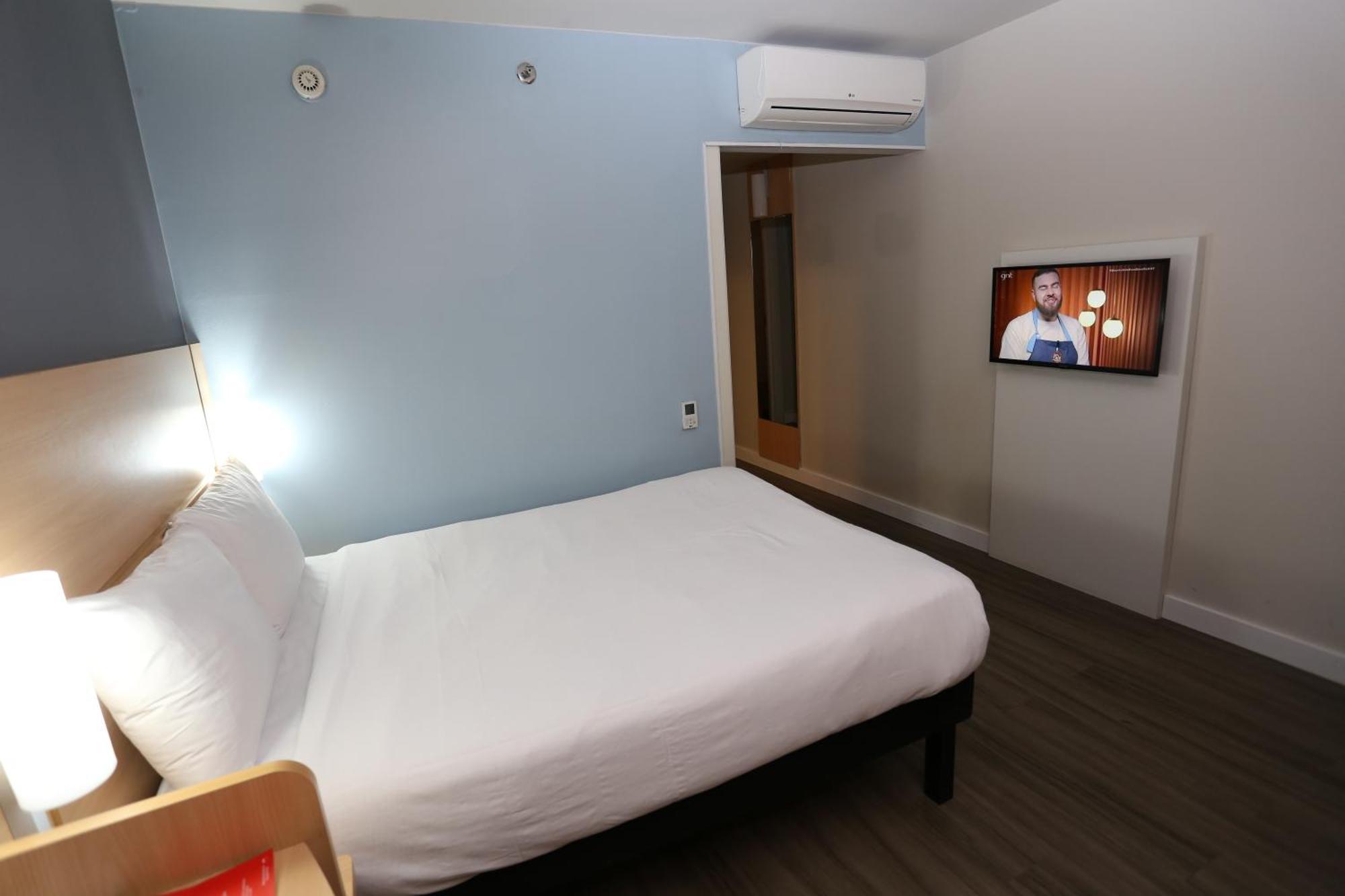 Standard Double Room Disability Access