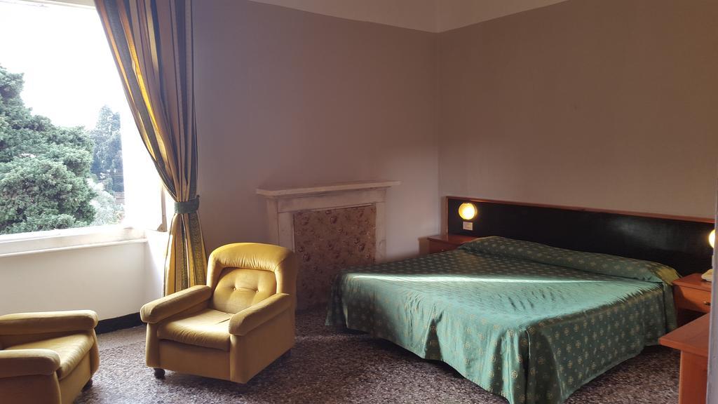 Double or Twin Room with Private Bathroom,154534223:JPEG