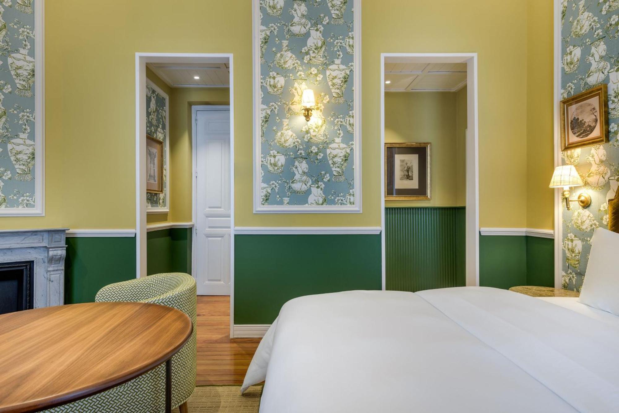 Premium Deluxe King or Twin Room
