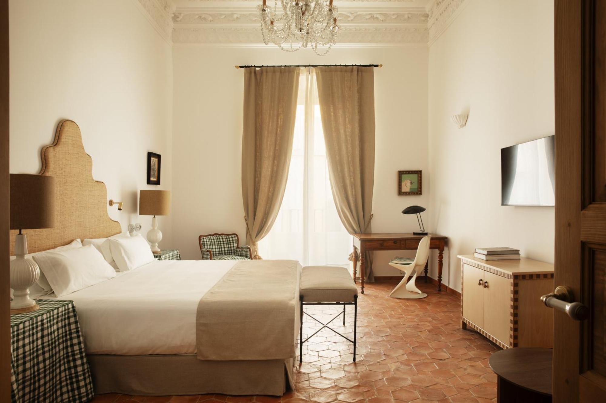 Superior King or Twin Room