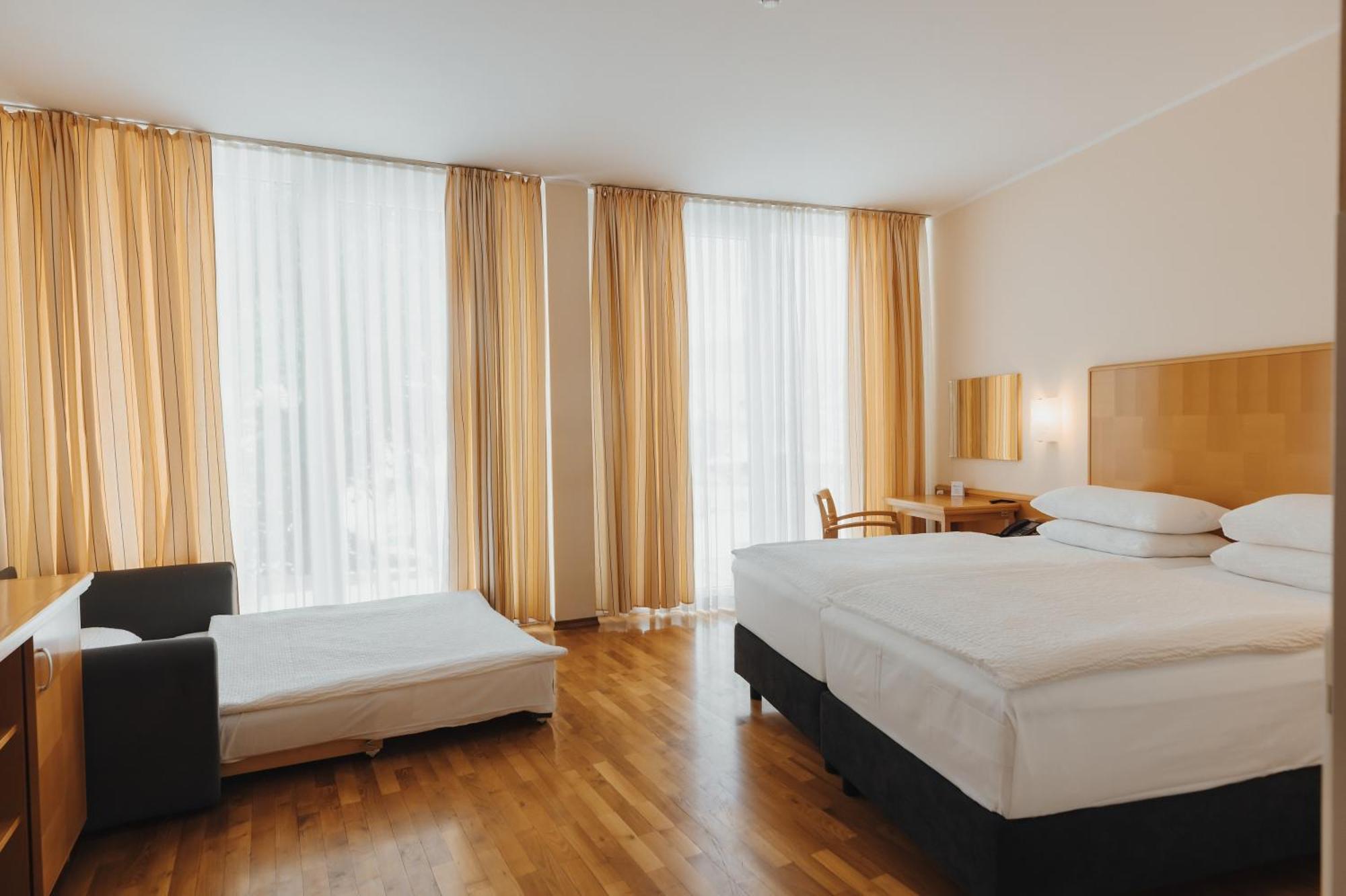 Standard Room One King Bed or Two Twin Beds