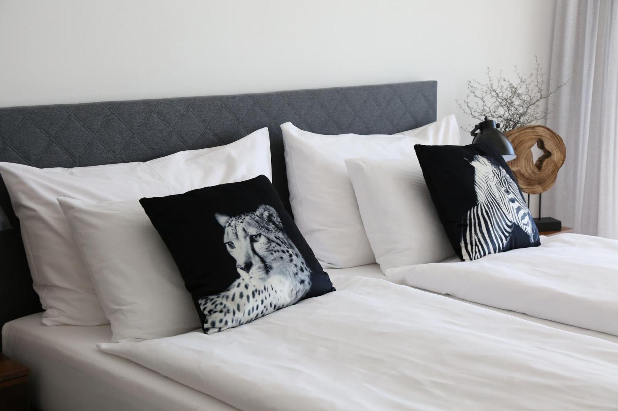 Deluxe Double Room Lake View