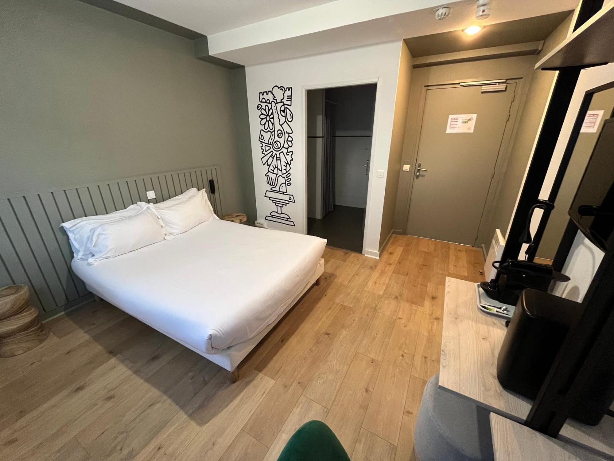 Chambre double rez-de-chaussée