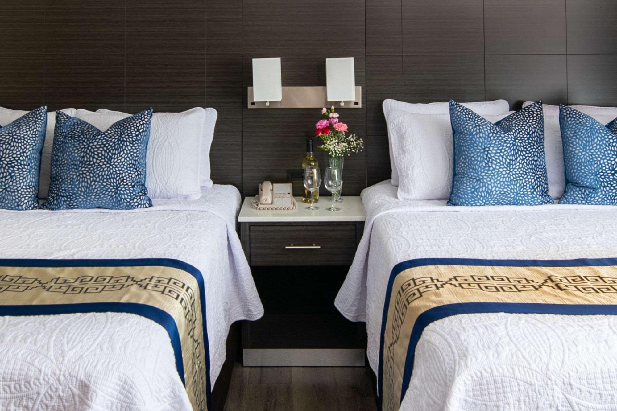 Standard Queen Room Two Queen Beds Non-Smoking