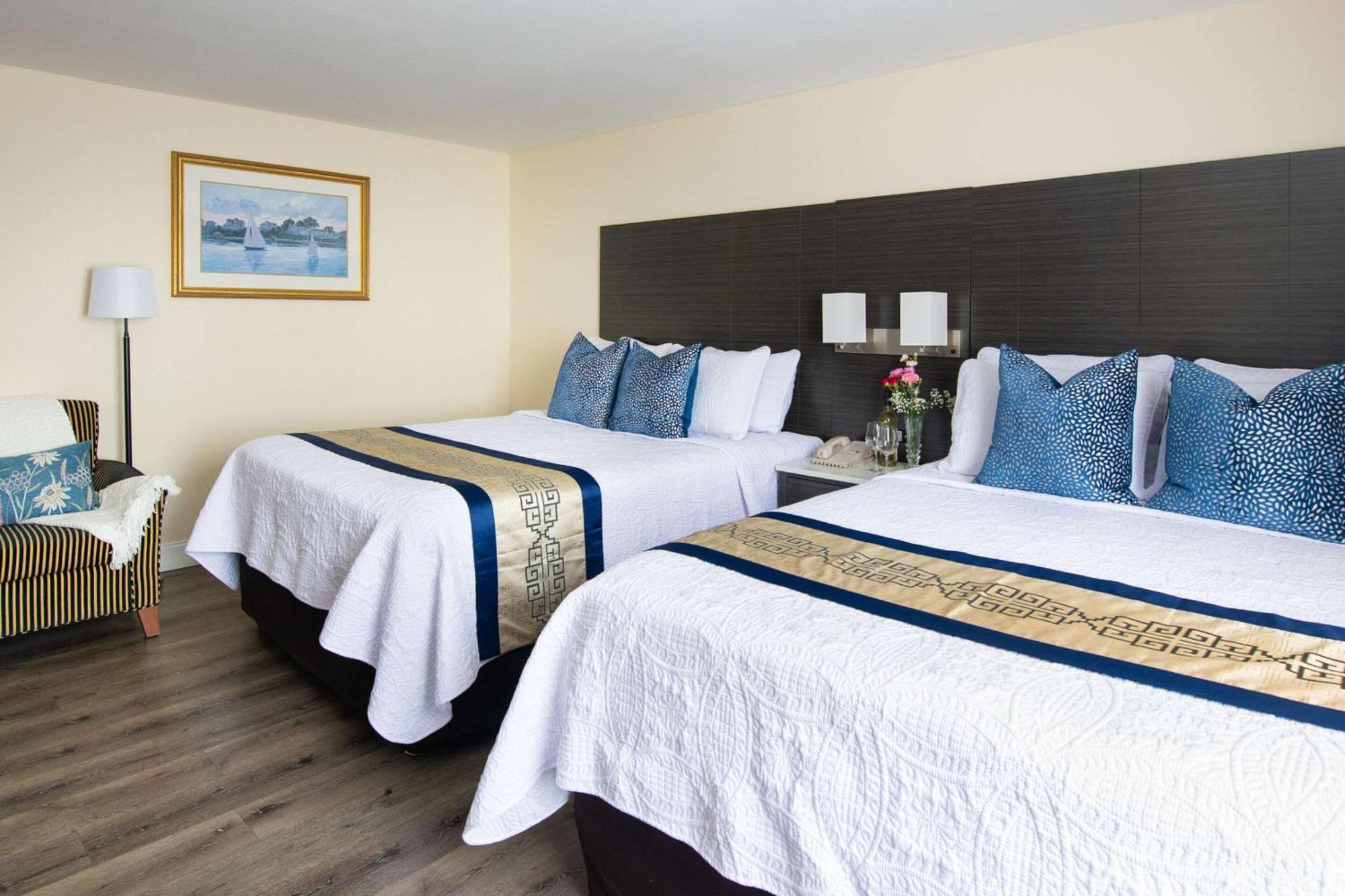 Standard Queen Room Two Queen Beds Non-Smoking