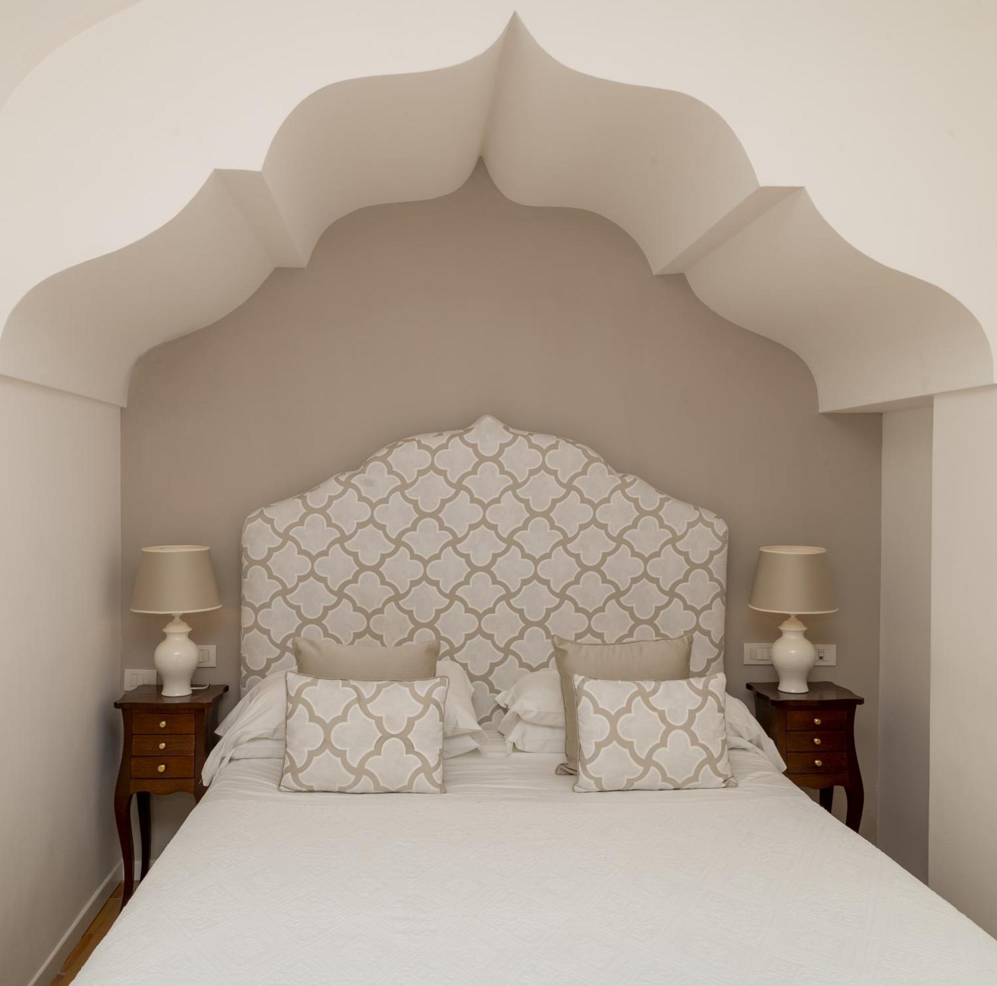 Queen Room Spa Bath