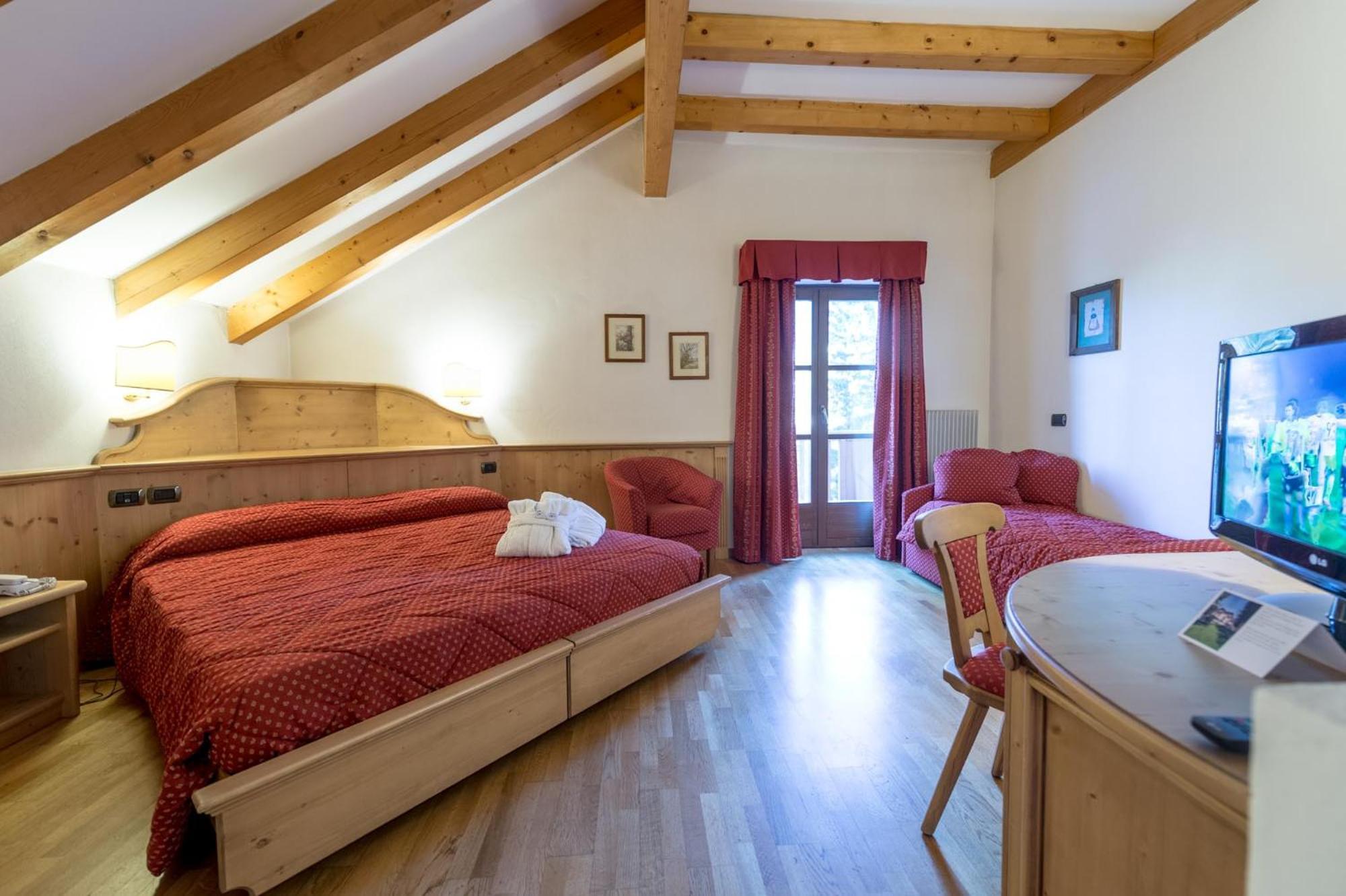 Superior Triple Room