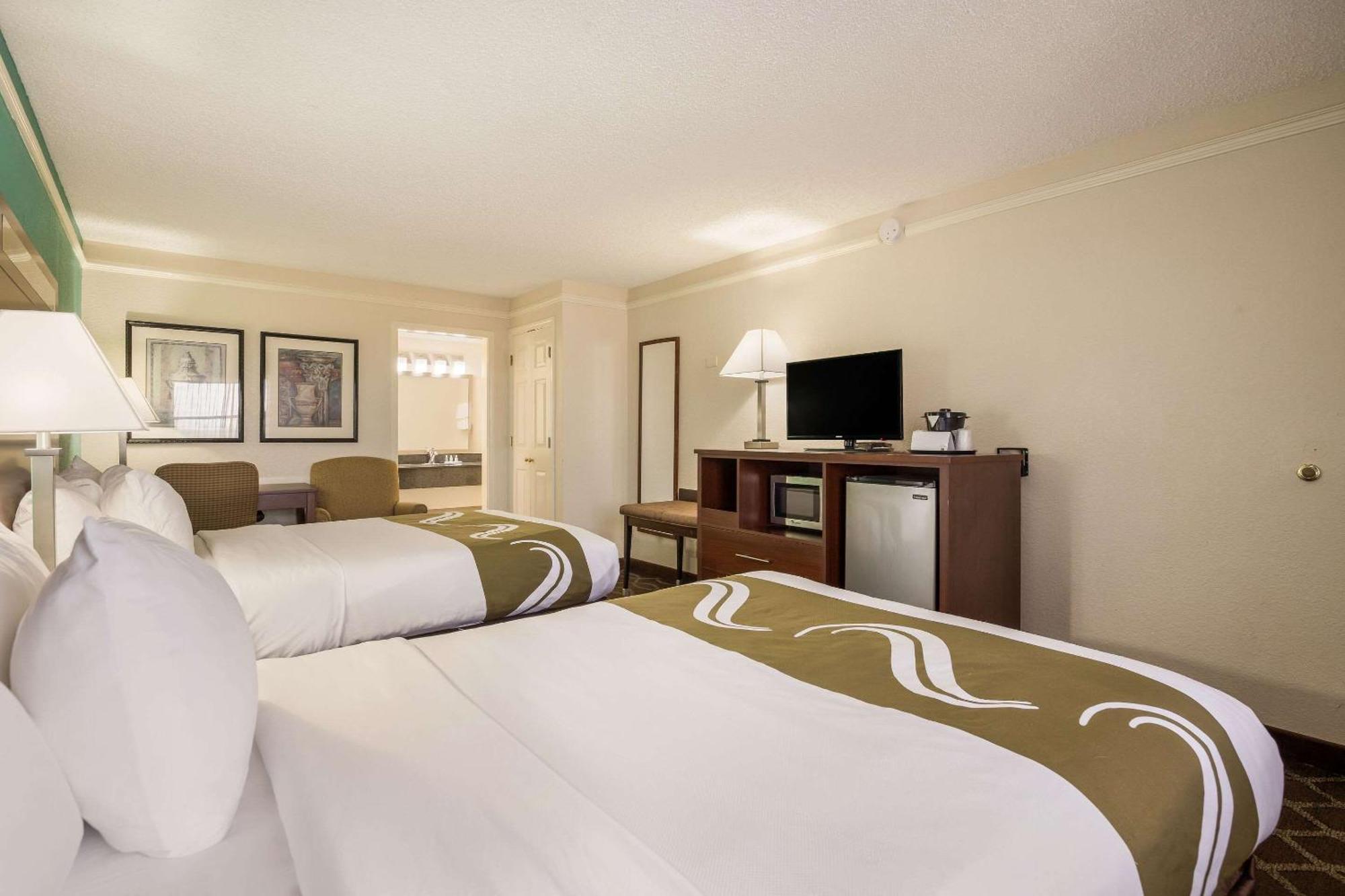 Double Room with Two Double Beds - Non-Smoking