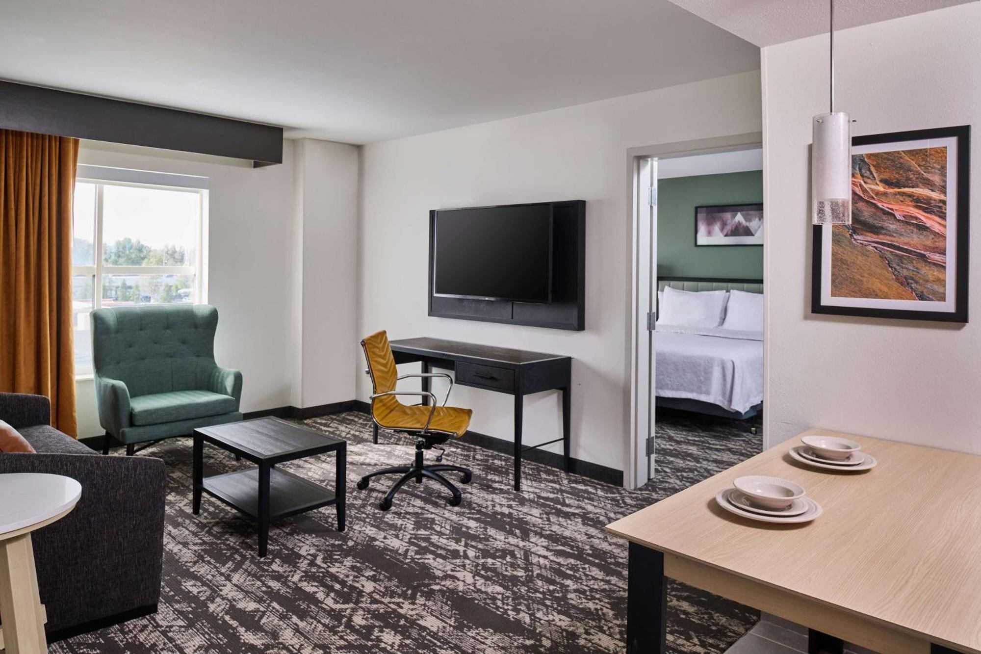 Two-Bedroom King Suite Two Double Beds