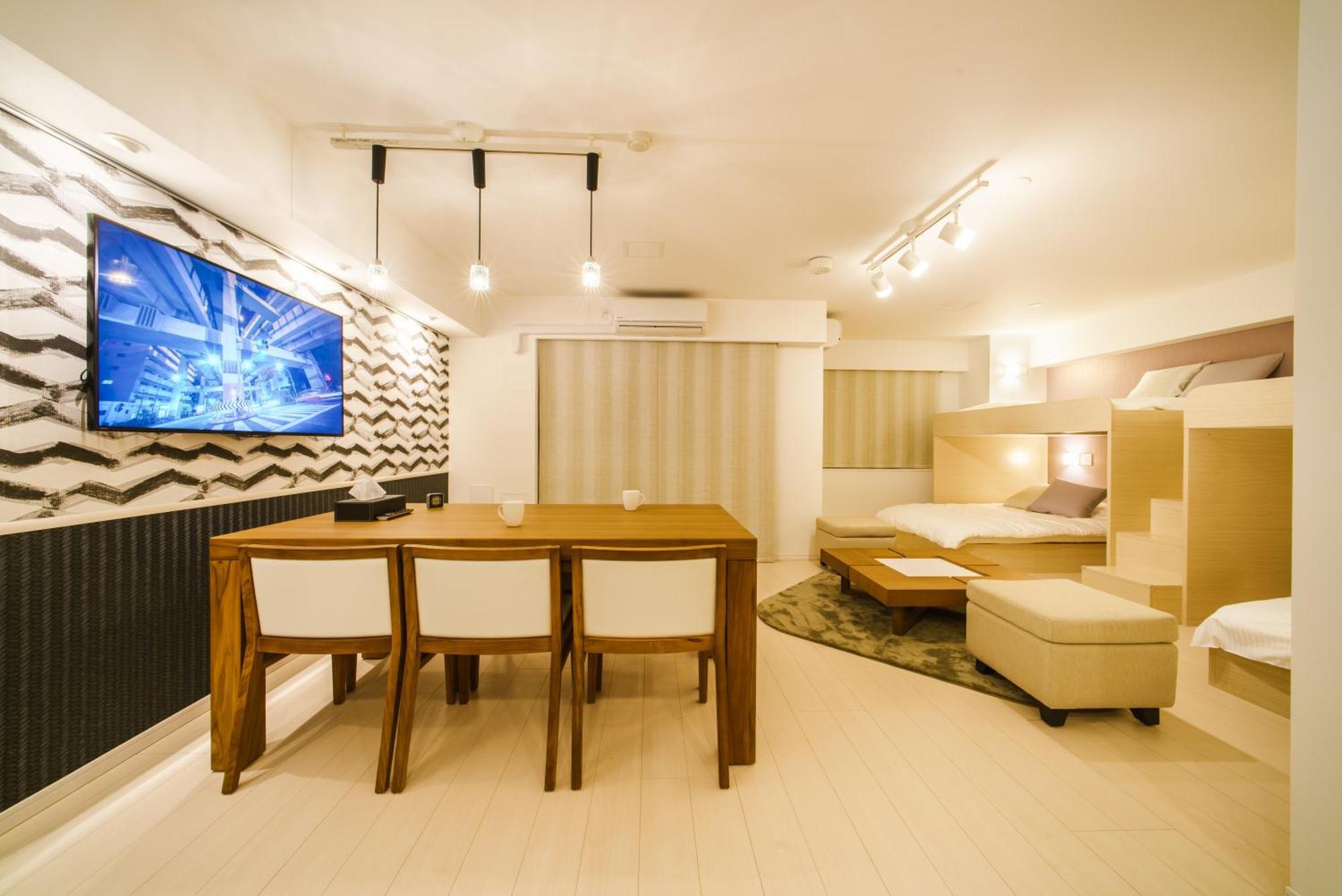 Quadruple Room Dining Room