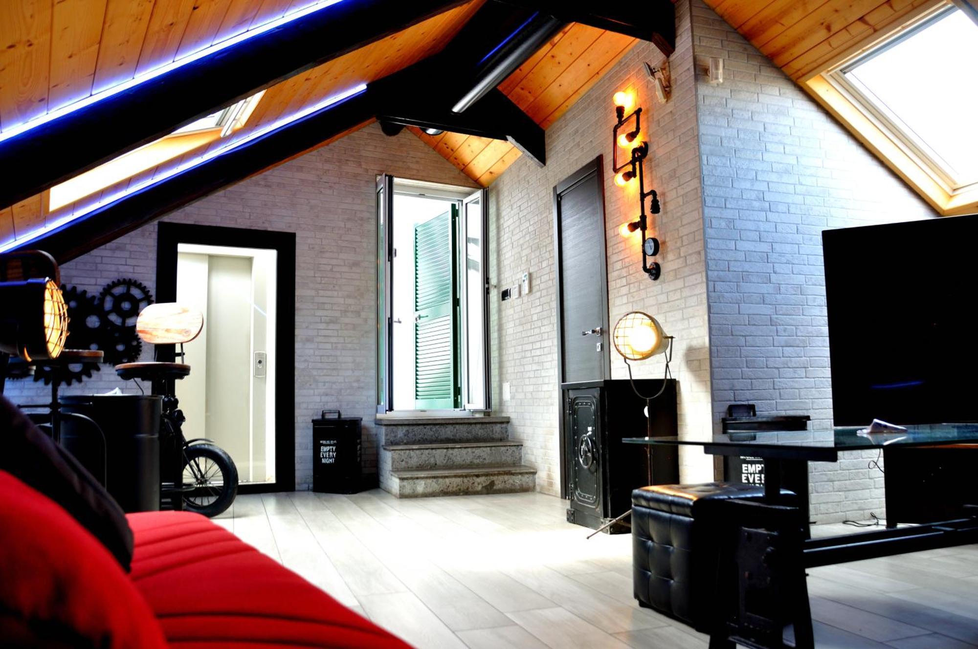 Penthouse Apartment