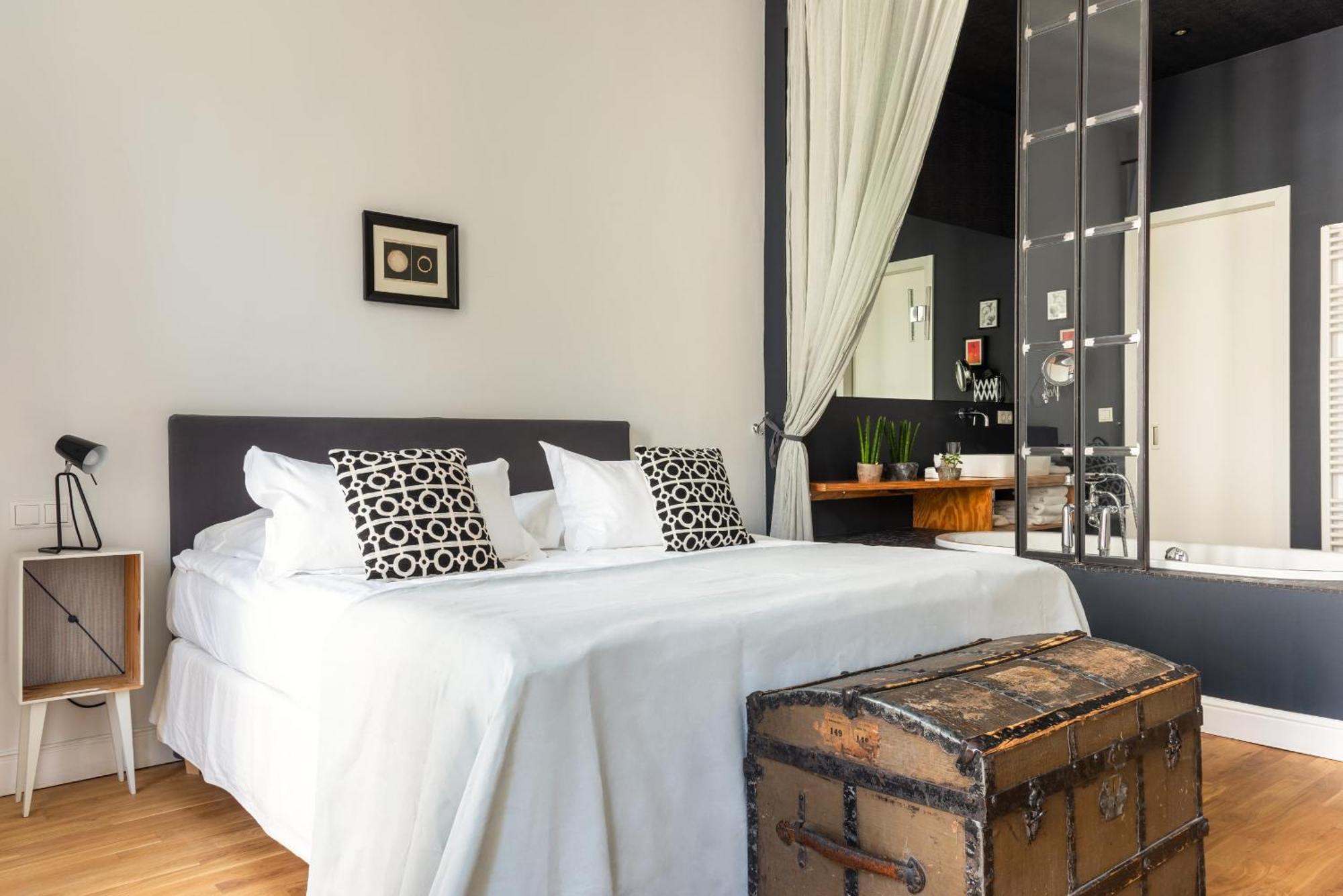 Studio Apartment 3