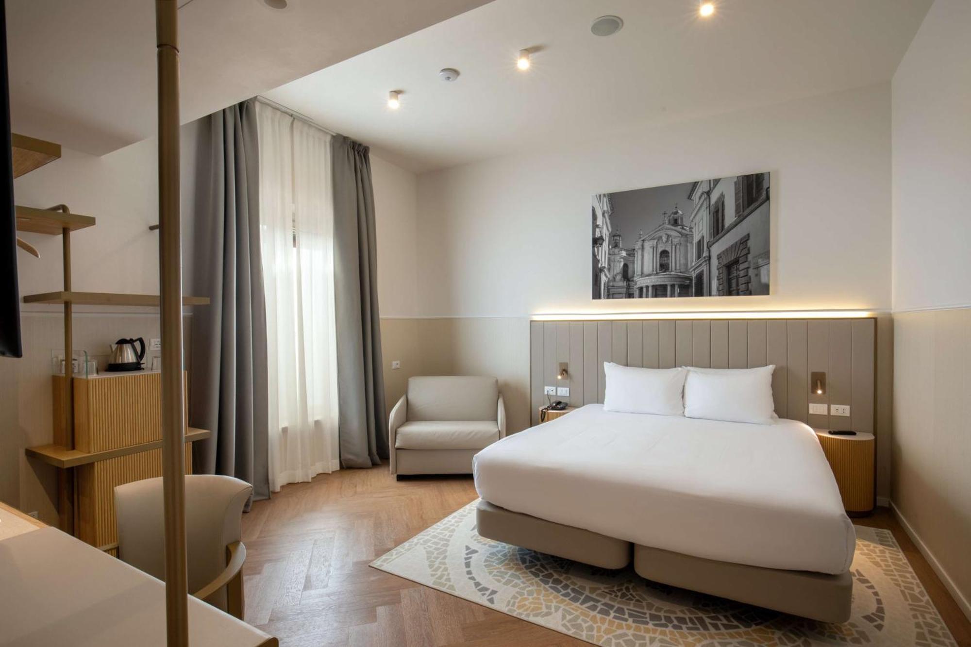 Superior King Room with Chair Bed