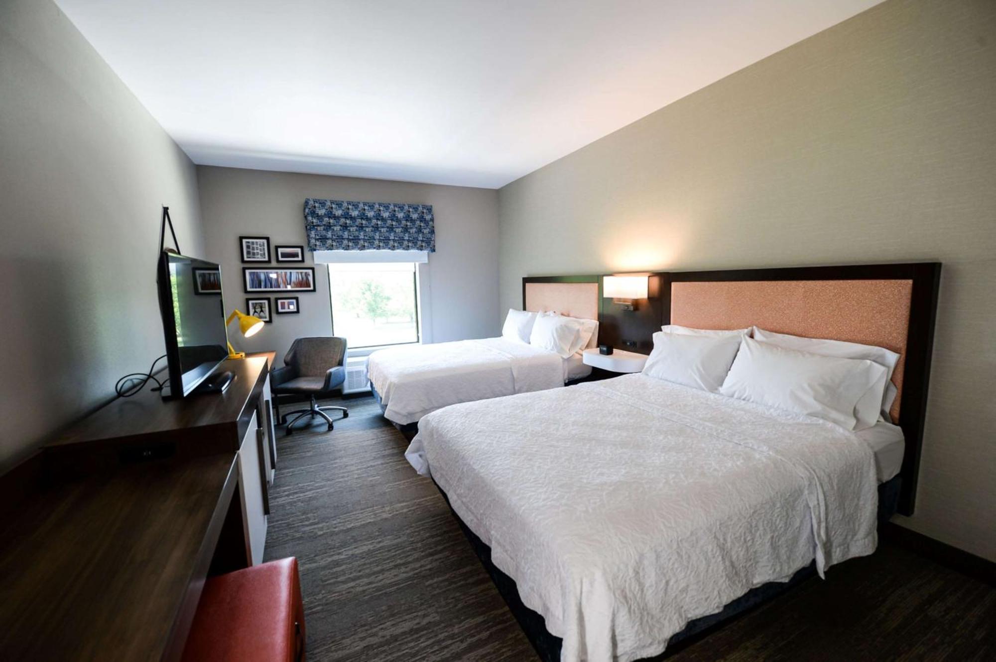 Queen Room Two Queen Beds