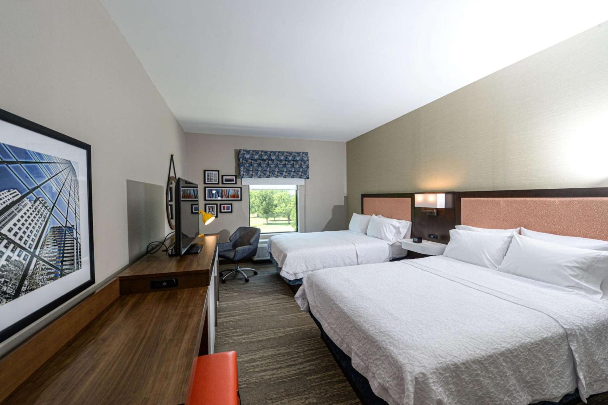 Queen Room Two Queen Beds