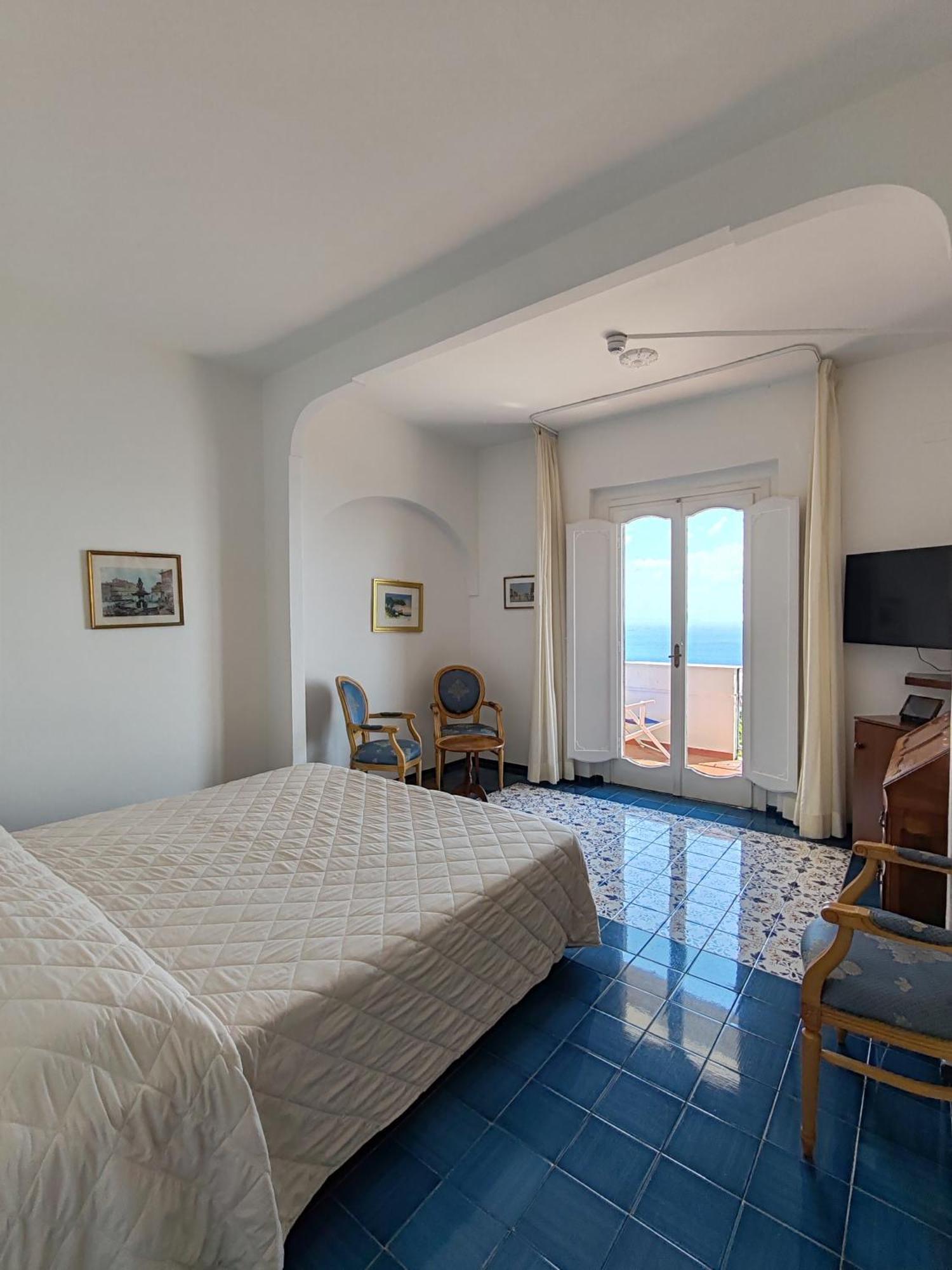 Economy Double or Twin Room Balcony Sea view