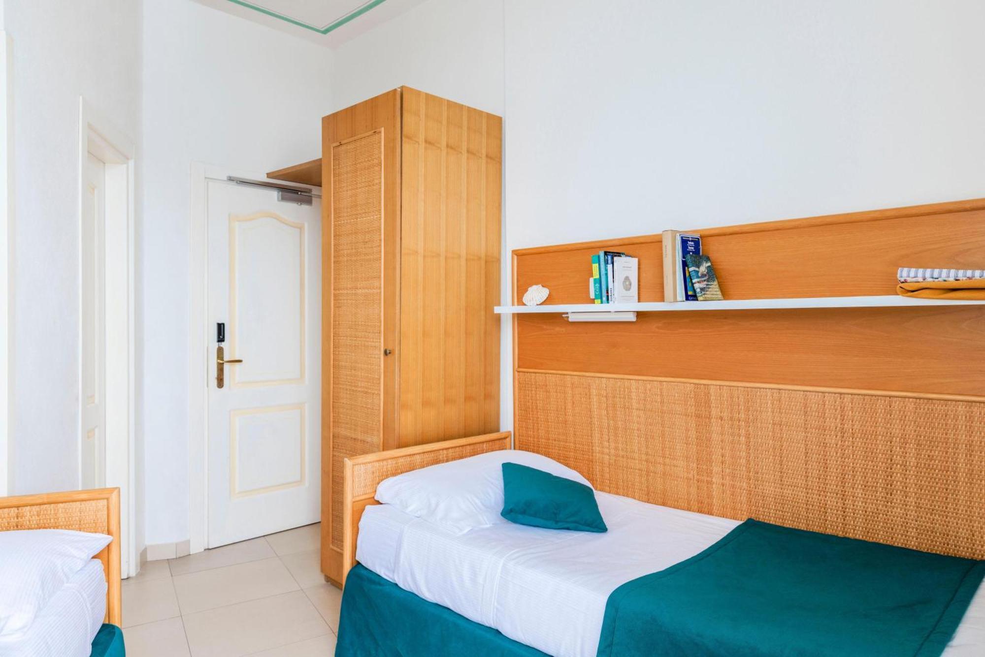 Superior Twin Room,1547169778:JPEG