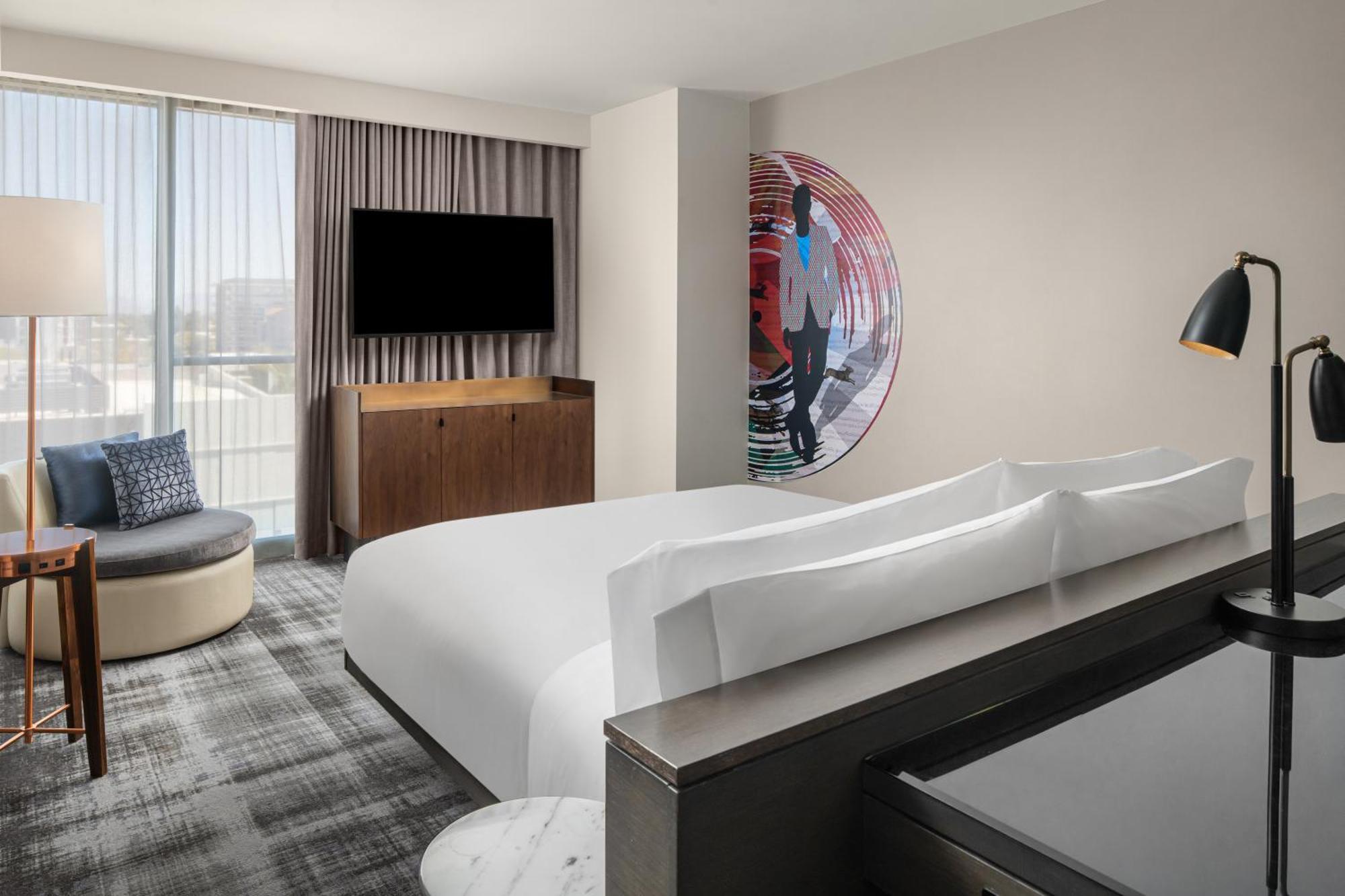 Standard King Room Oldtown View