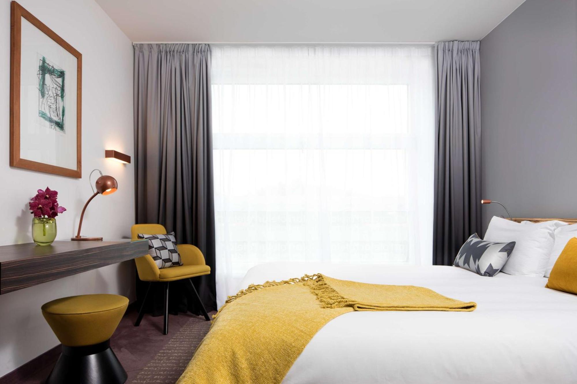 Art Double Room