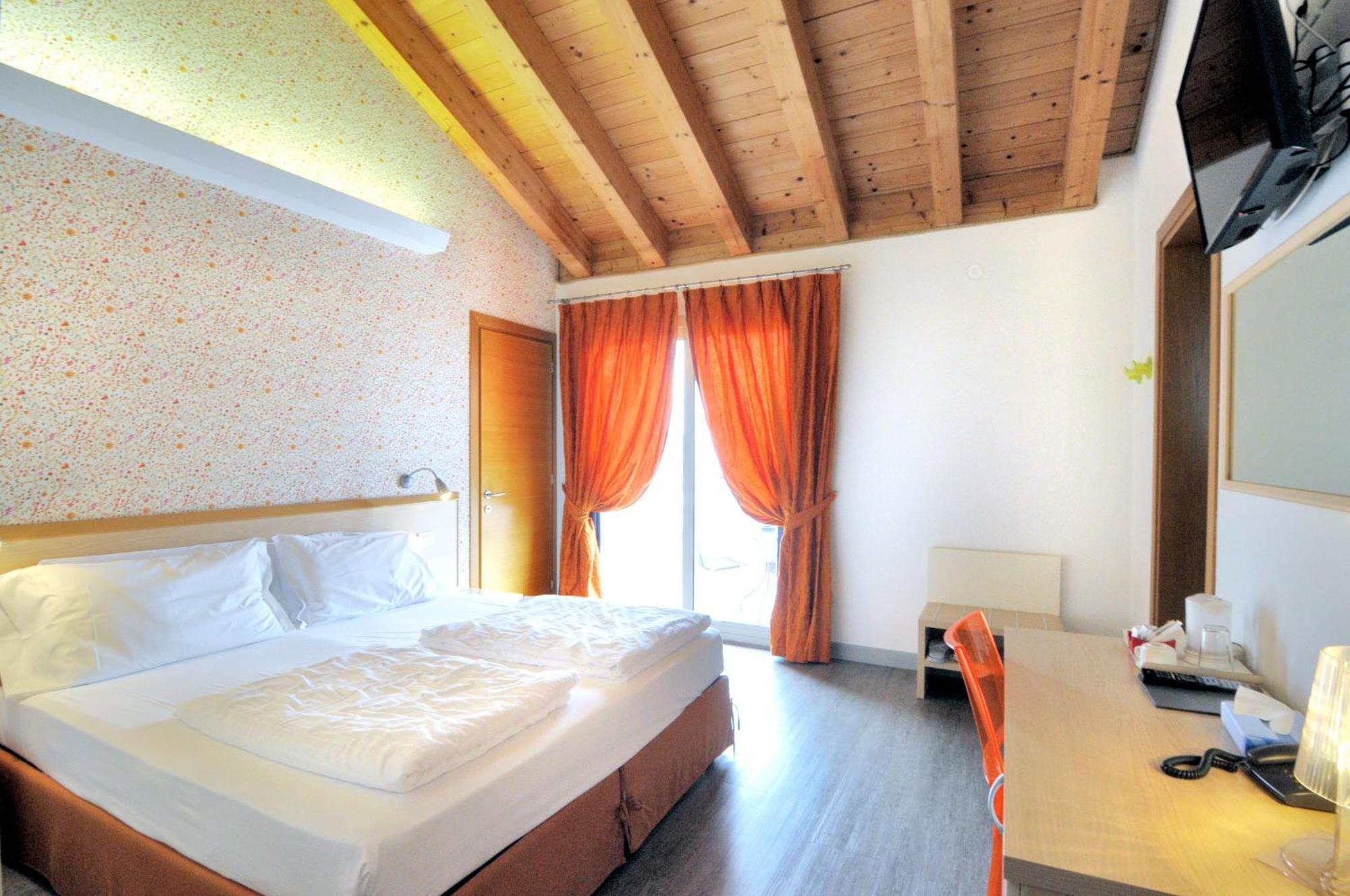 Double or Twin Room Balcony
