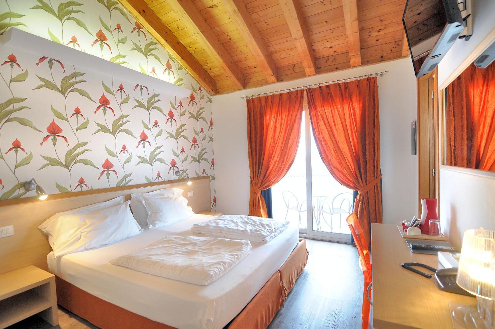 Double or Twin Room Balcony
