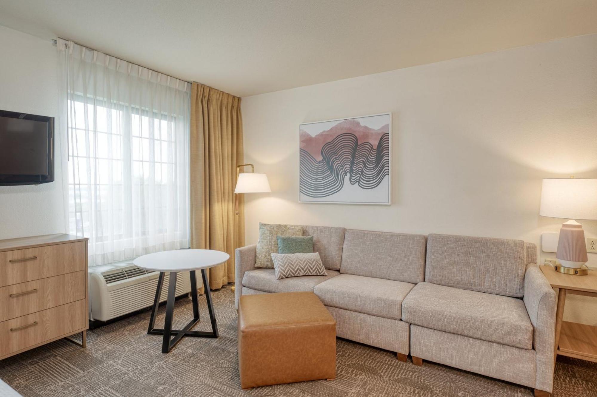 Queen Studio Suite