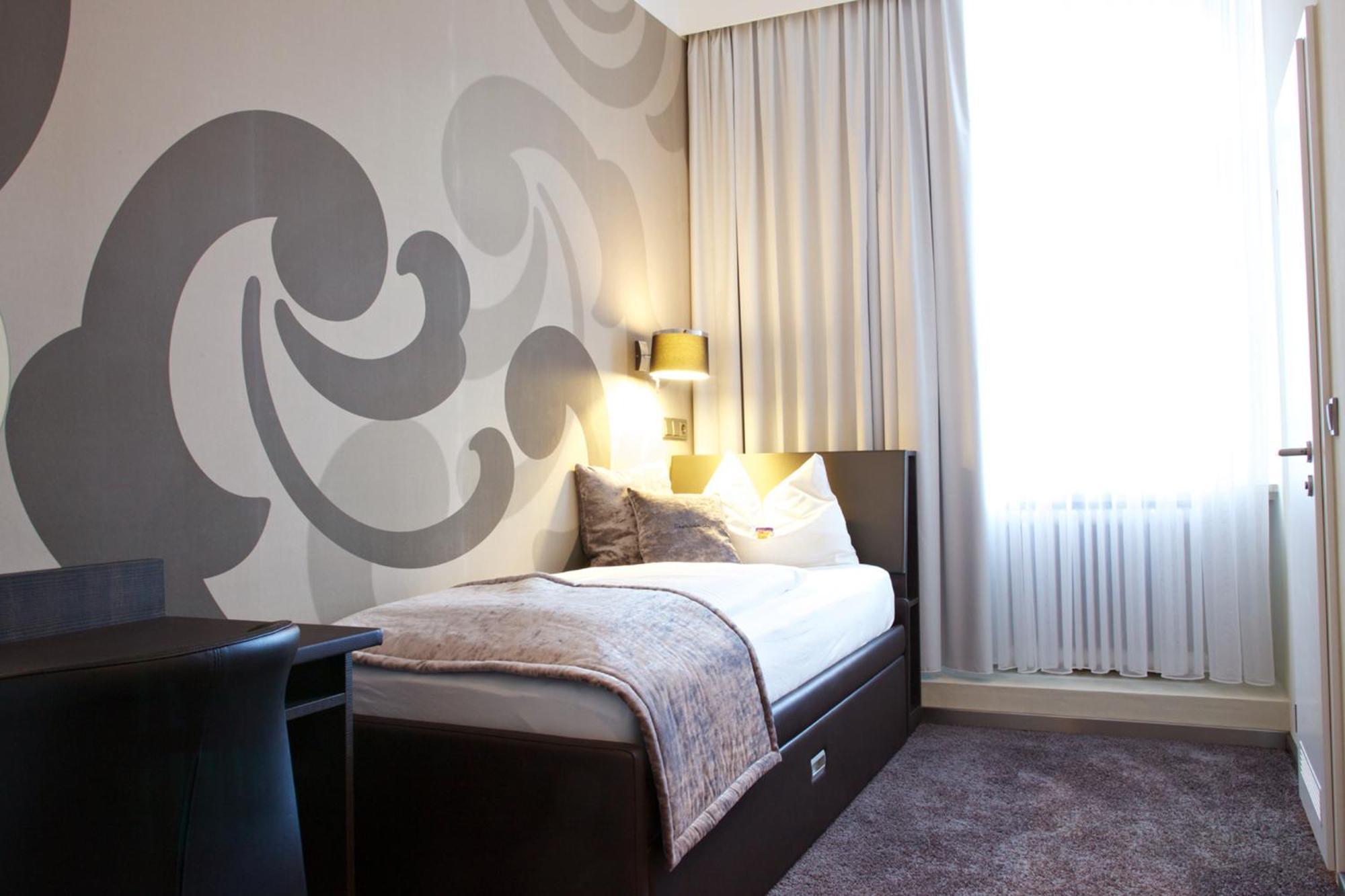 Economy Single Room