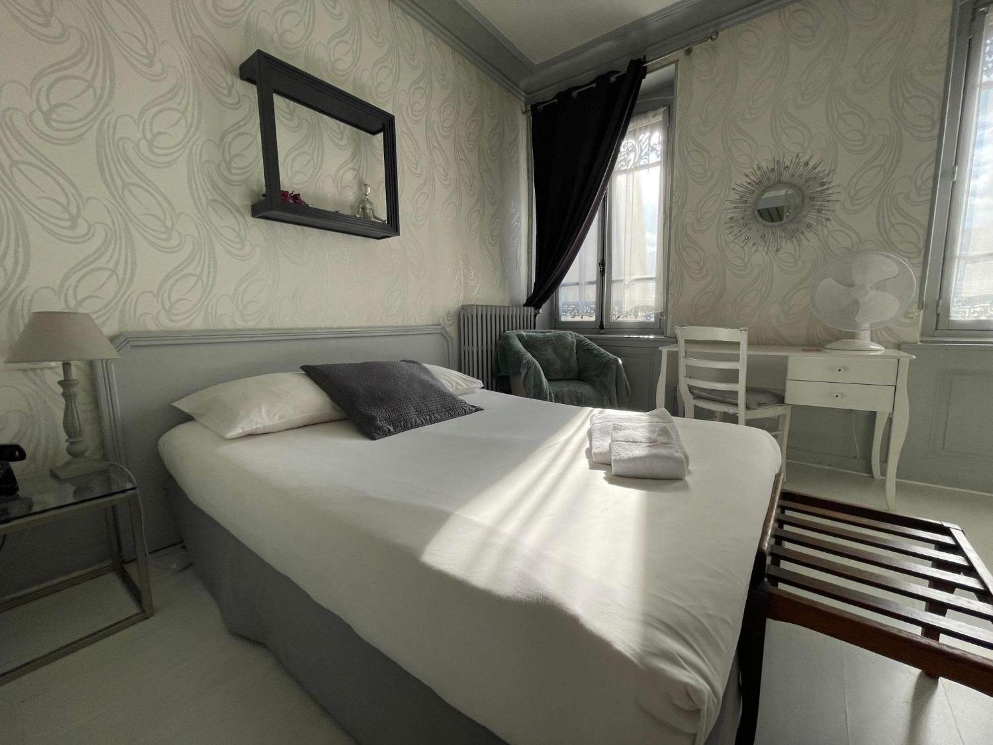 Standard Double Room with Fan,1547855662:JPEG