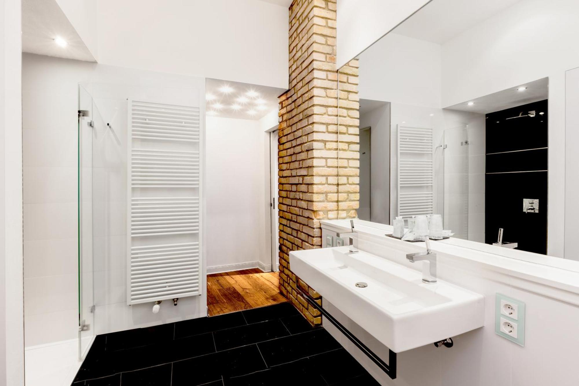 Grand Residenz mit 2 Schlafzimmern, Wohn-/Esszimmer und Küche