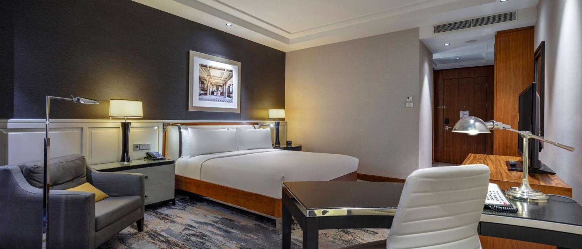 Deluxe King Room Sea View