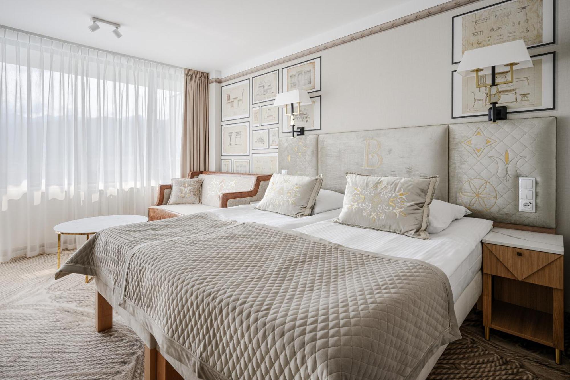 Deluxe Premium Double or Twin Room Mountain View