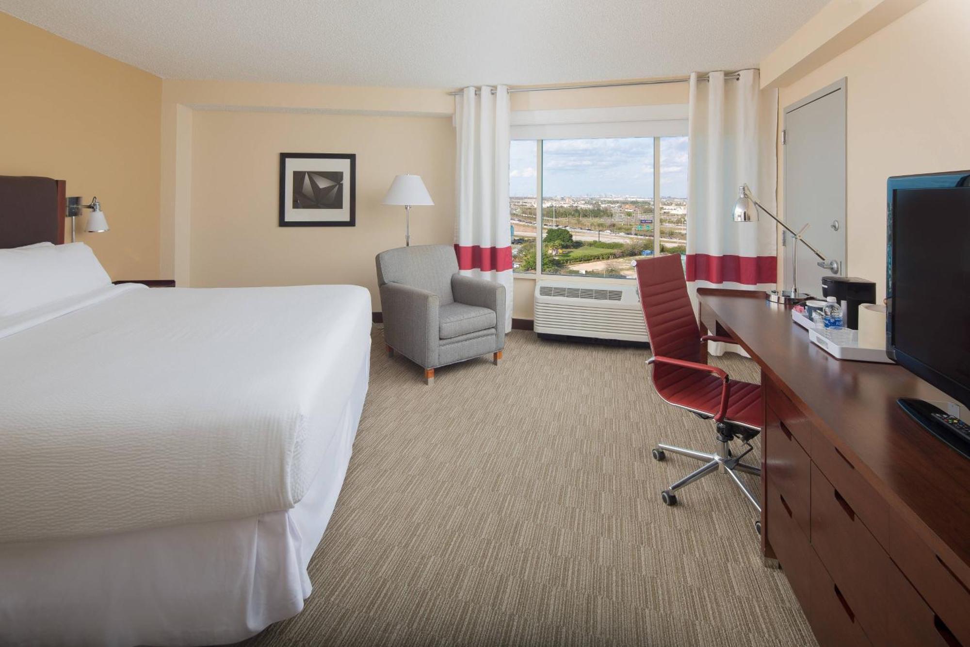 Guest Room, 1 King,1705806511:JPEG