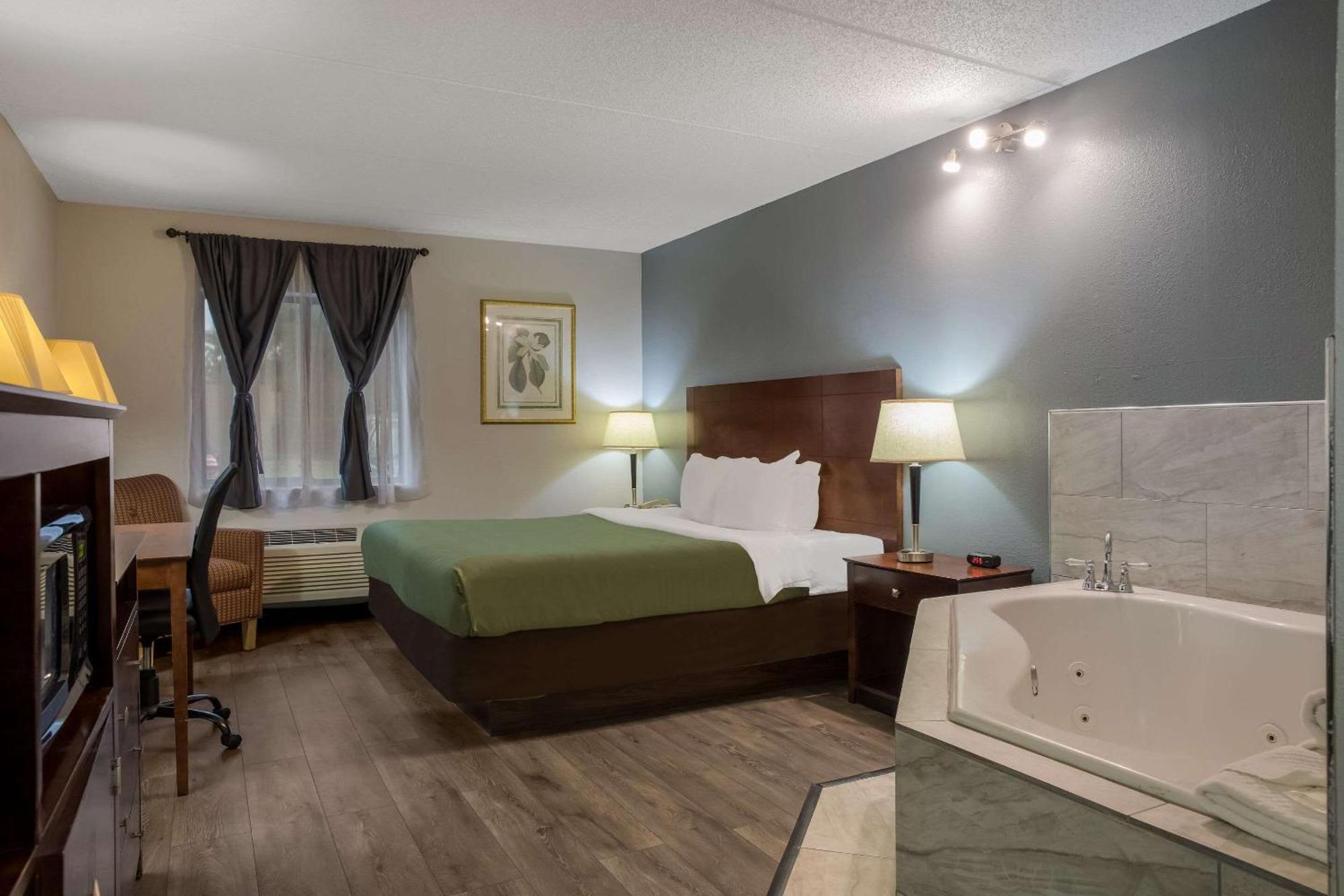 Superior King Suite Non-Smoking