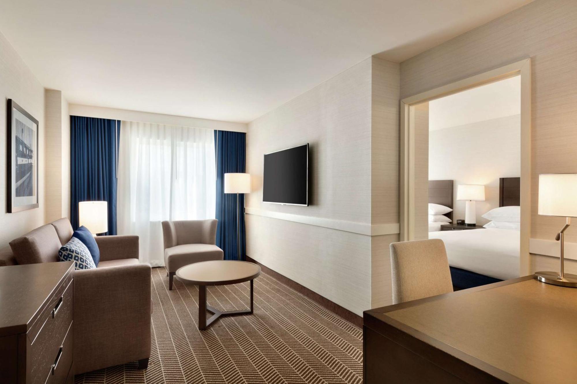 Suite Two Queen Beds Non-Smoking