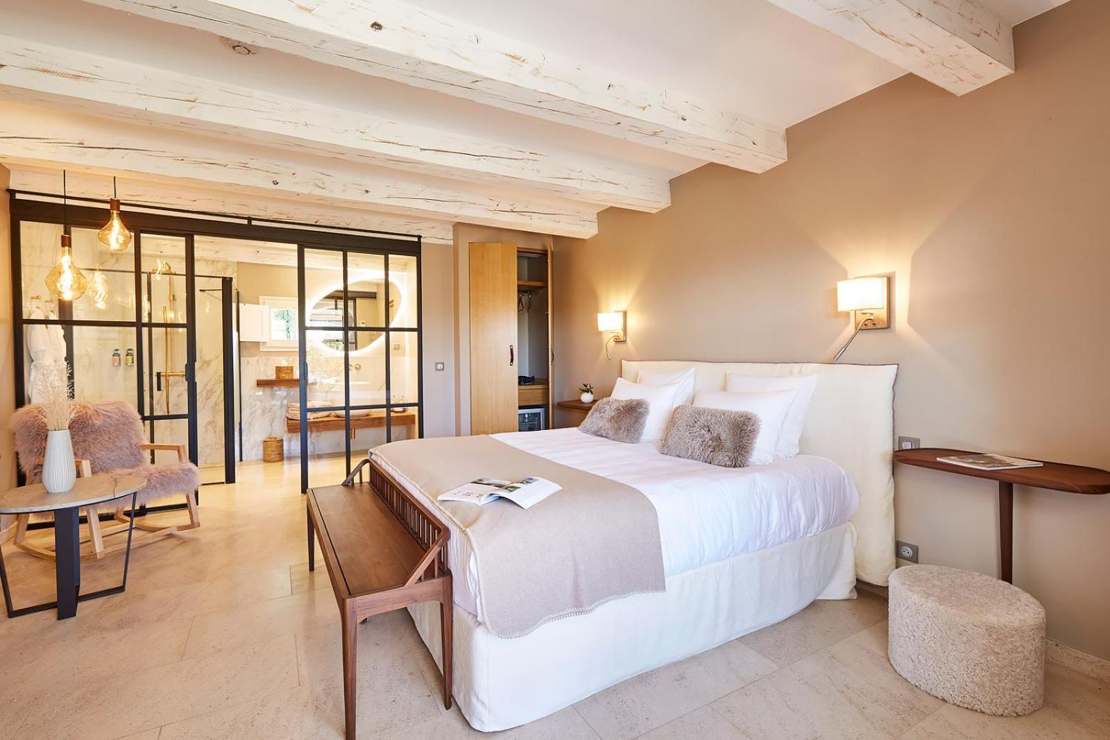 Elegance Double Room