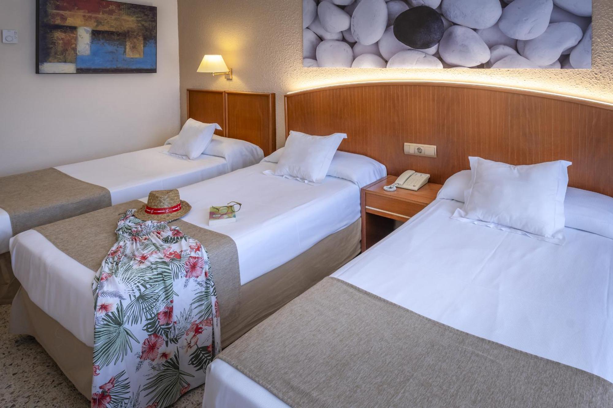 Twin Room Extra Bed Balcony