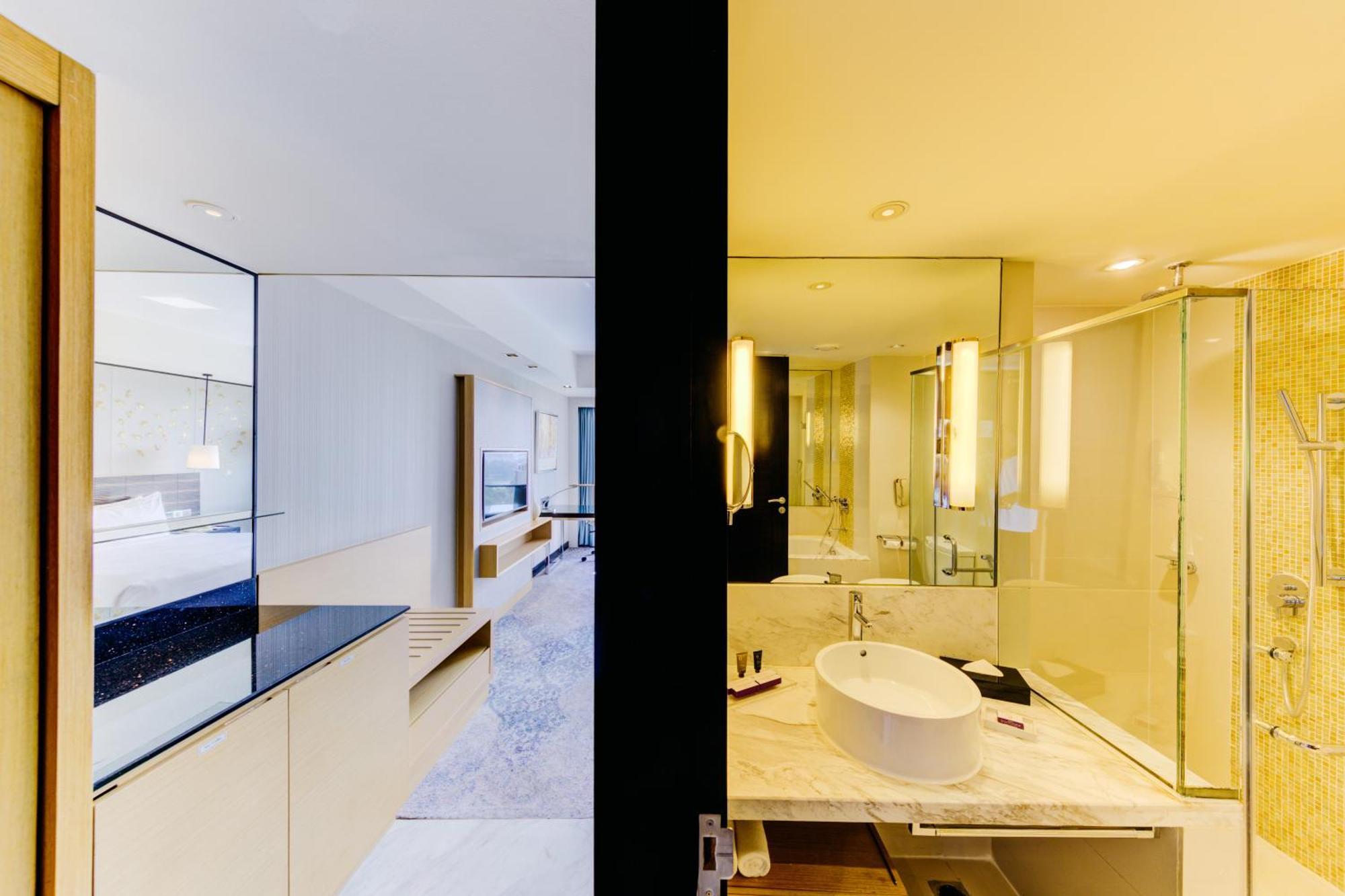 Grand Club King Room