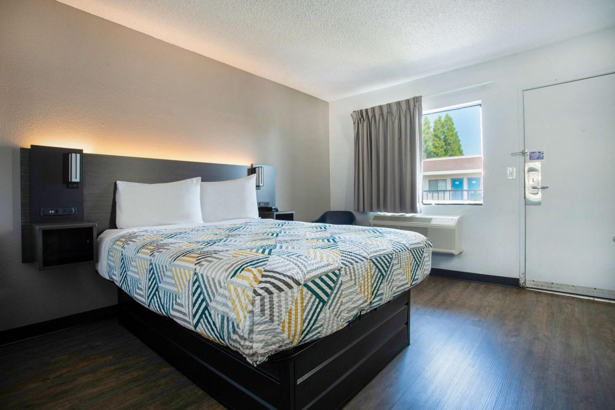 Double Room Non-Smoking