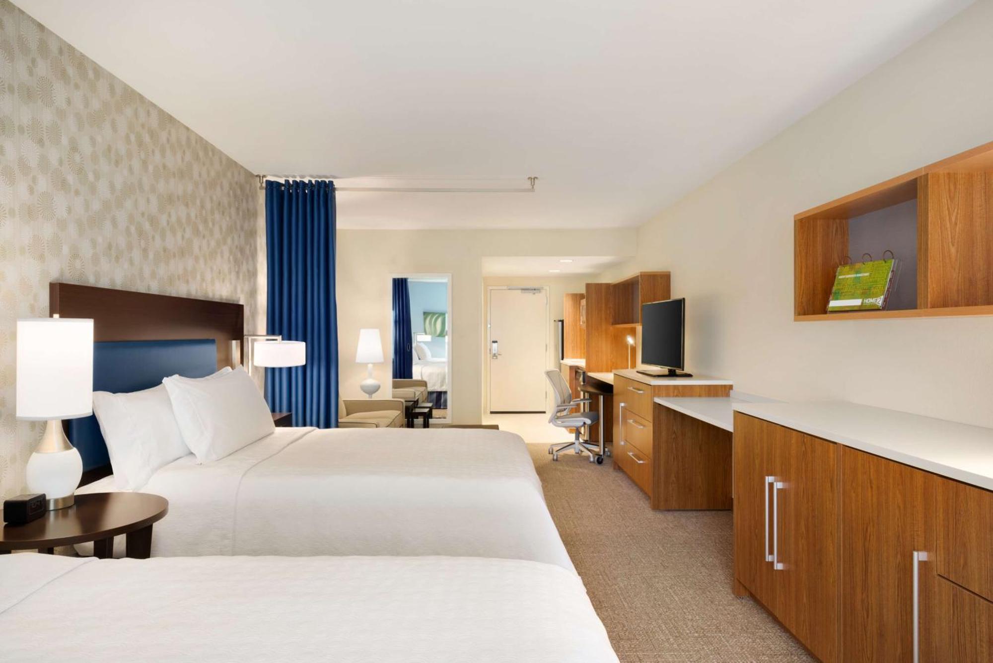Queen Studio Two Queen Beds Non-Smoking