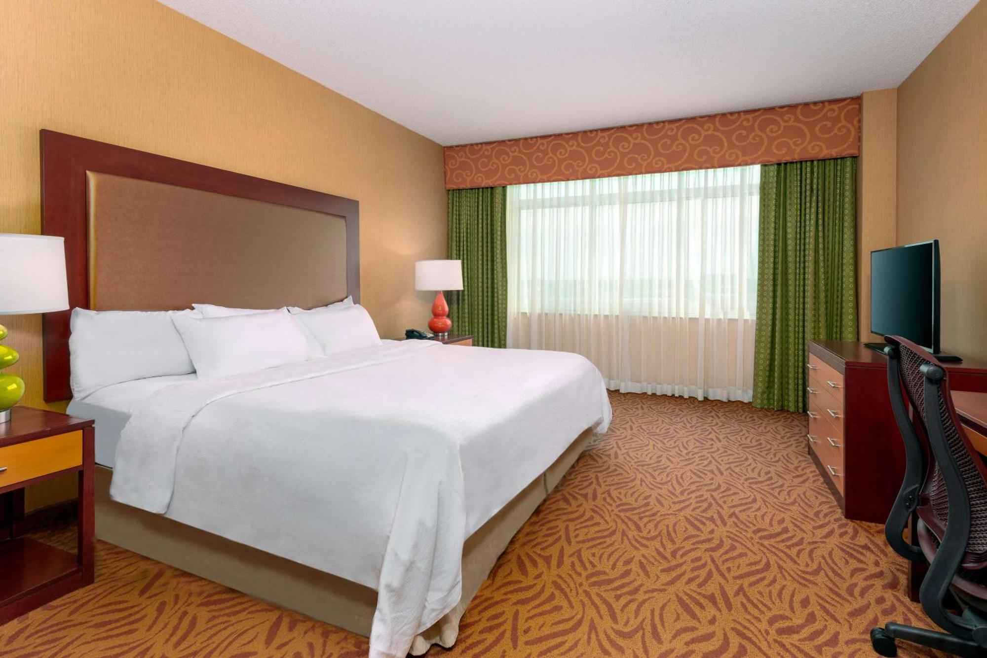 King Suite Hearing Accessible Non-Smoking