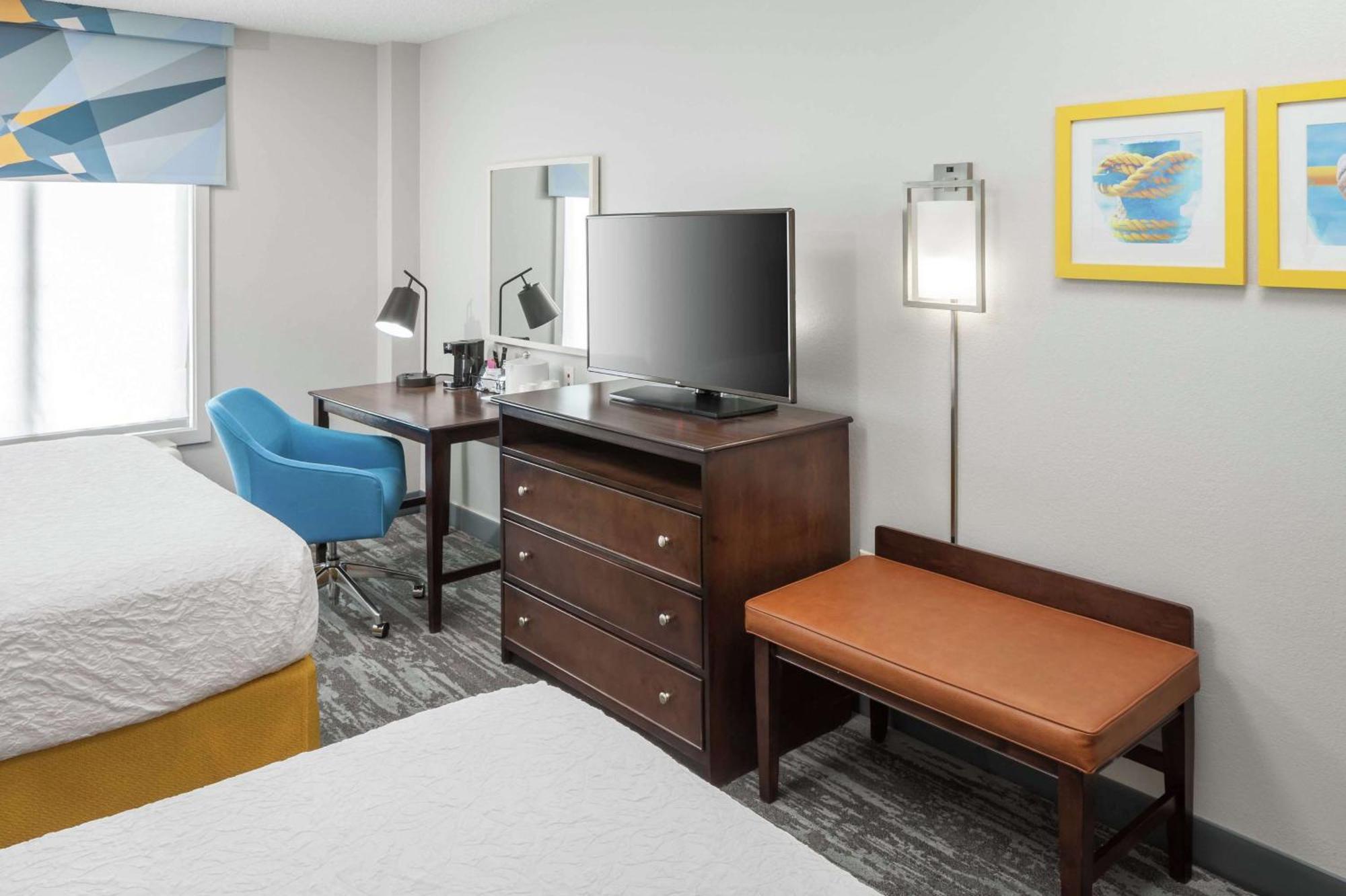 Queen Suite with Sofa Bed