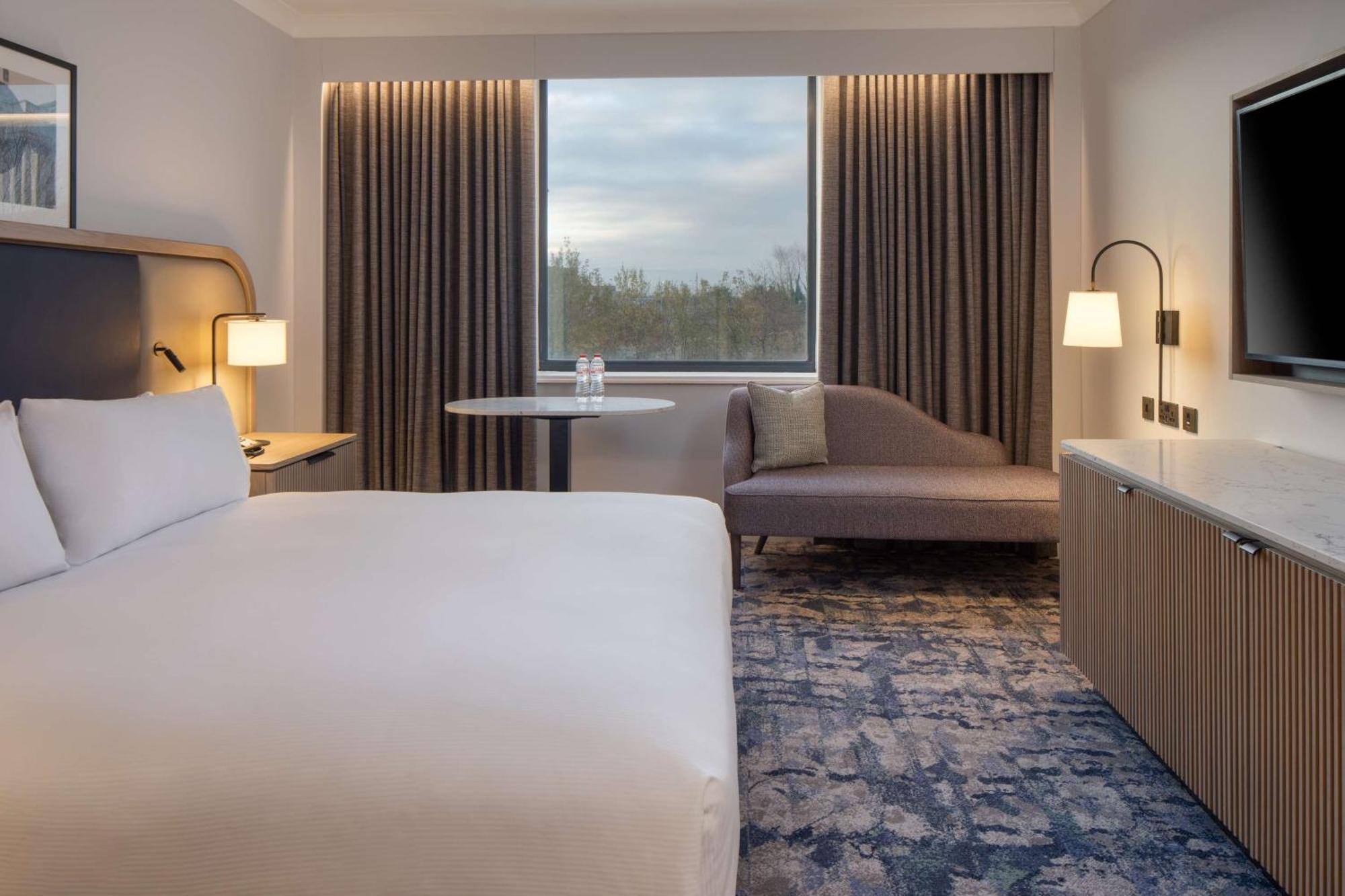 King Bed Deluxe Premium