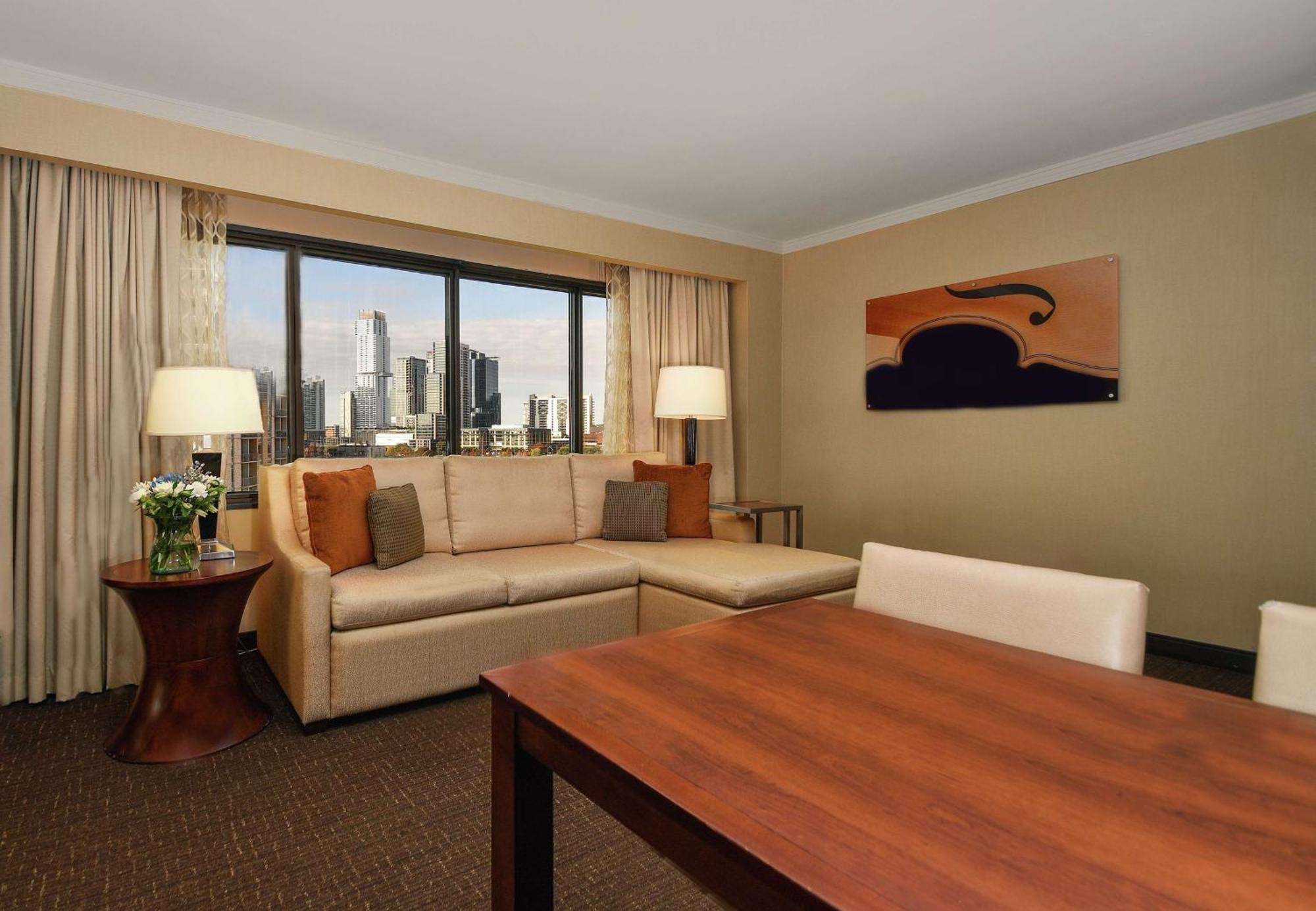 Premium King Suite City View Non-Smoking