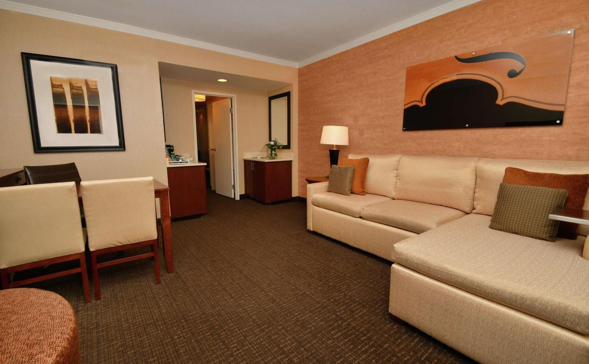 King Suite City View Non-Smoking