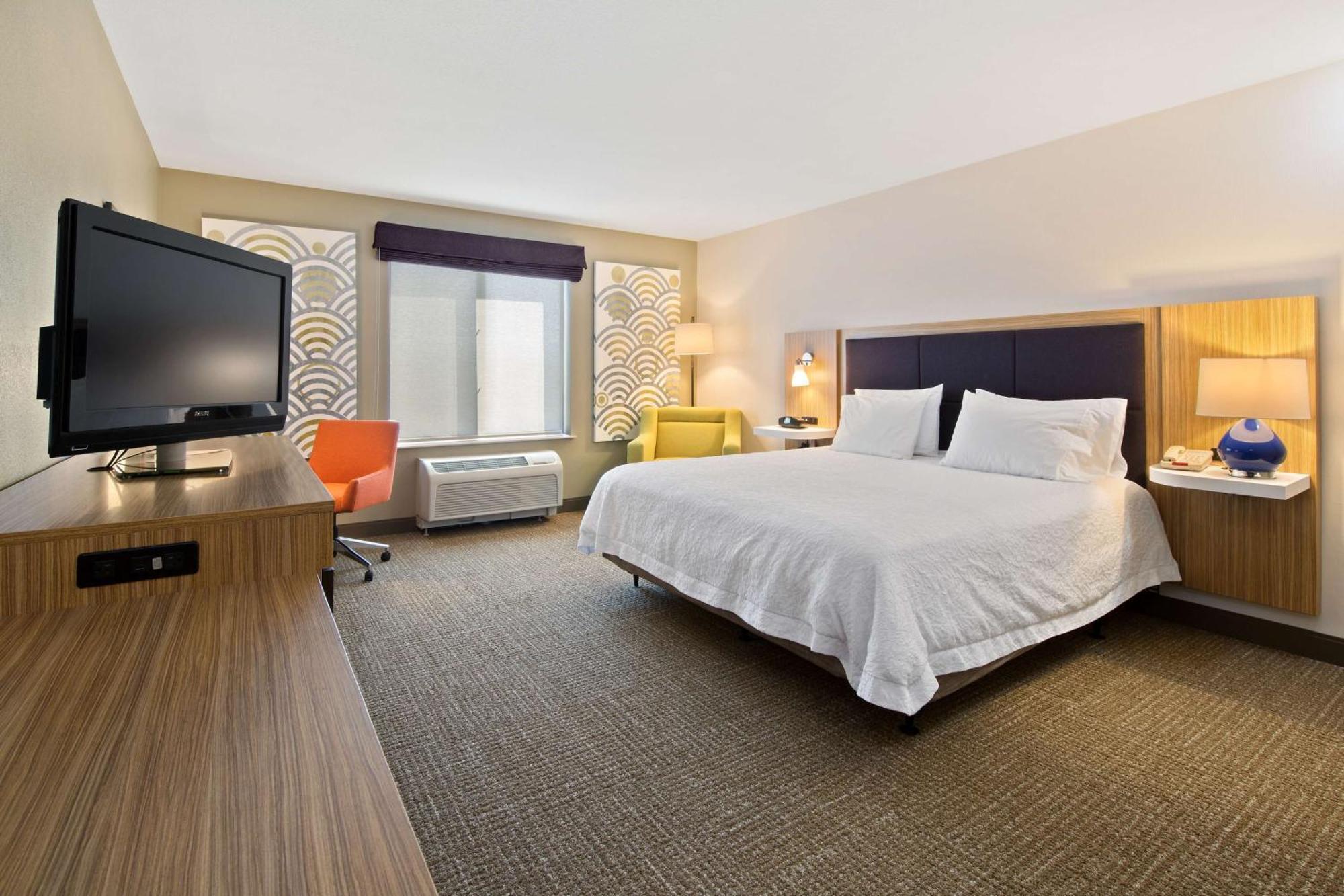 King Room Hearing Access or Non-Smoking