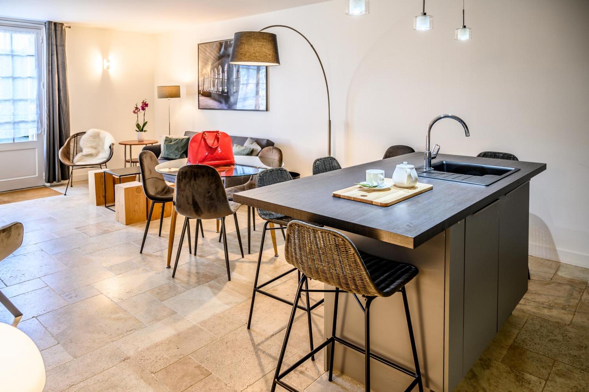 Superior Apartment