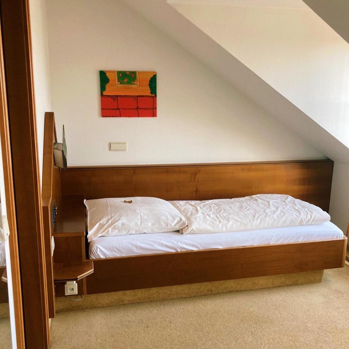 Economy Single Room