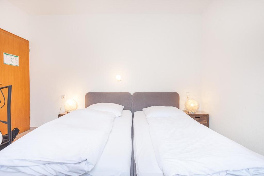Double Room,1549275640:JPEG