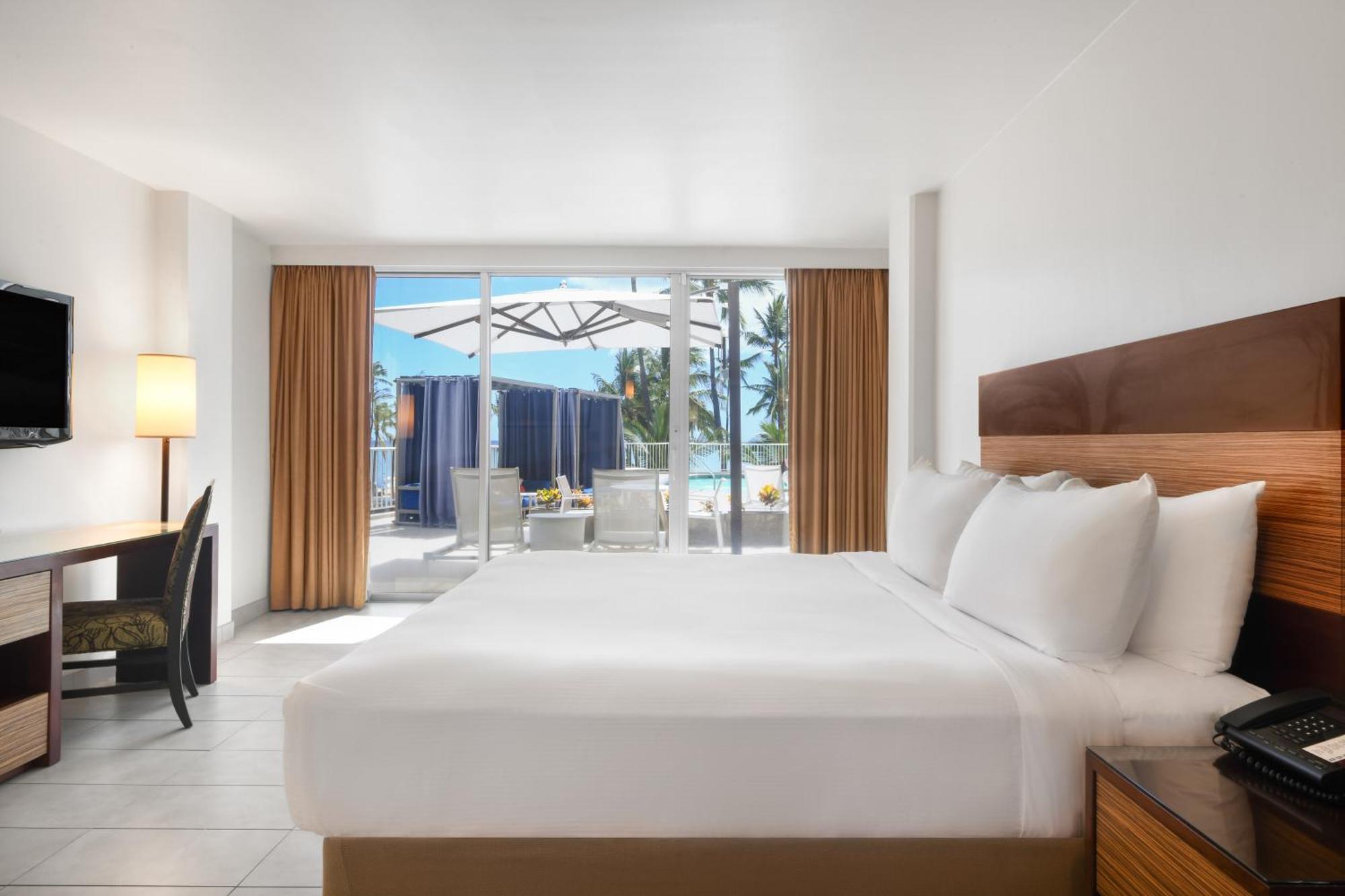 King Room Pool View
